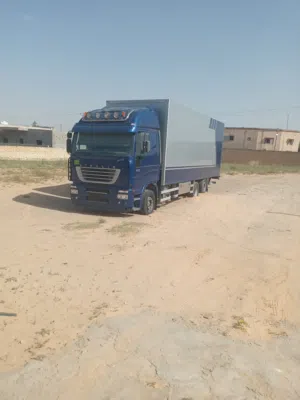 فراشة للبيع