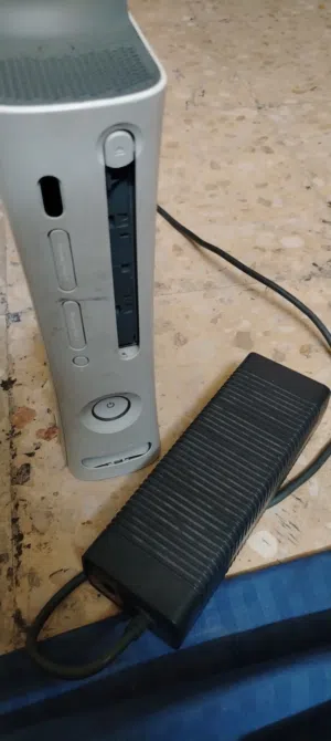 XBOX 360 بحاله ممتاز