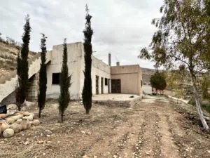 3 Bedrooms Farms for Sale in Zarqa Sarout