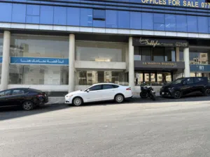 محل تجاري للايجار قرب الدوار السابع