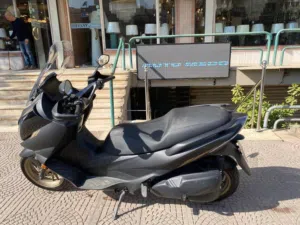 سكوتر ZONTES  350E للبيع او البدل ع دراجة