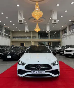 مارسيدس C300 .AMG  اناقة تعشقها العيون  موديل : 2023  عداد المسافة : 17 الف  المواصفات