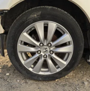 HONDA ACCORD 2012 RIM AVAILABLE IN GOOD CONDITION IN AJMAN