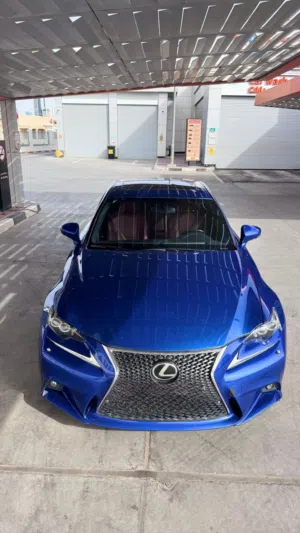 للبيع لكزس isf 350