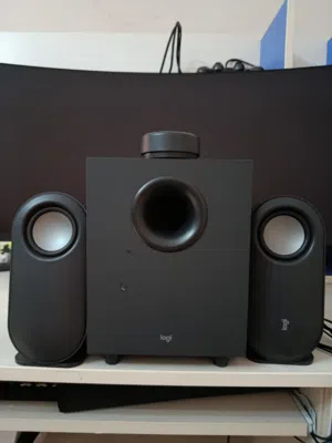 سبيكرات ومضخم صوت منضومة ستيريو Logitech Z 407