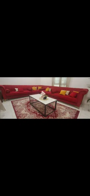 فرصة كنبات شبه جديدة للبيع 90