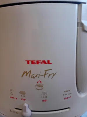 قلاية زيت تيفال (Tefal Maxi-Fry) أصلية للبيع - سعة عائلية 1900 واط