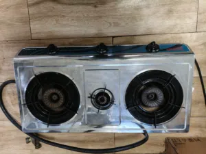 غاز طبخ عينين بحالة ممتازة