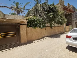 ‏٣ غرف نوم ‏.‏ ٣ حمّامات ‏.‏ 225 م٢‏1