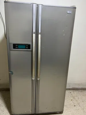 ثلاجة LG بابين