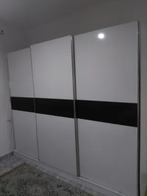 غرفت نوم كامله وا ثلاجه وركنيه تفرش 4×4