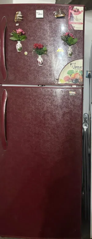 ثلاجه نظيفه جدا وتشتغل 100٪ تبريدها ممتاز حجم كبير
