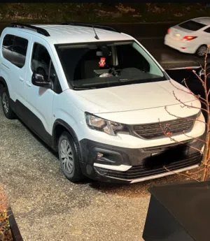 بيجو ريفتر 2024