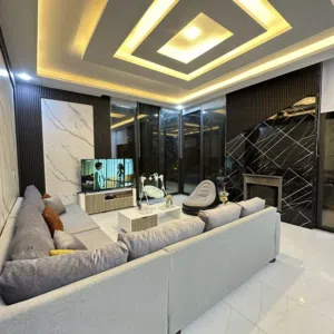 4 Bedrooms Chalet for Rent in Zarqa Al-Alouk