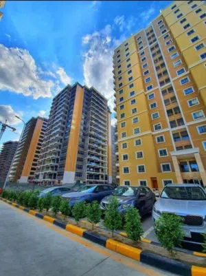 3 شقق للبيع في مجمع بوابه العراق السكني