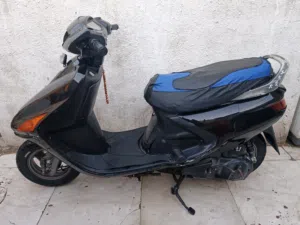 دراجه فراشه للبيع شغاله دكة هندر مكينه ناعمه بس بيها دخنه سعر 300 بيه مجال مكان بصره حيانيه واتساب ف