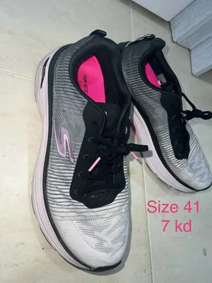 Sport Shoes . Nike . 413