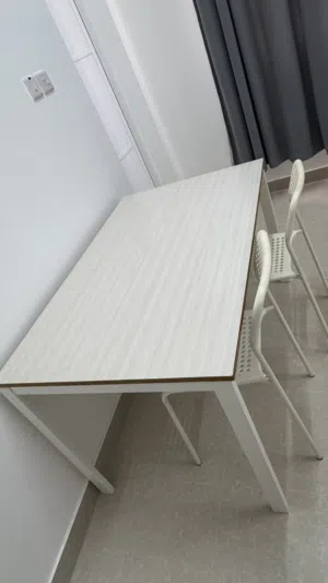 طاولة طعام ايكيا مستعملة