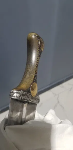 جنبيه صيفاني عرطه بيعه محتاج فقط ب14000 سعودي