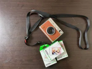 كاميرا Instax mini Evo بحالة ممتازة