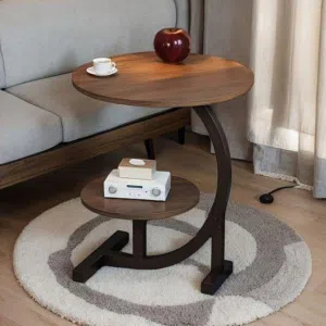 طاولة جانبية عصرية ومنحنية بتصميم فاخر هيكل معدني أسود أنيق مع أسطح خشبية فاخرة