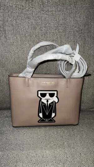 شنتة karl lagerfeld