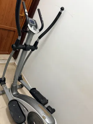 PRO FORM ELLIPTICAL CYCLE