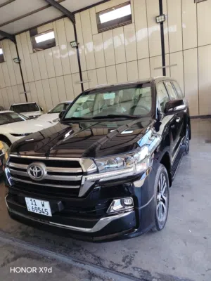 Used Toyota Land Cruiser in Baghdad