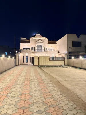 العامرية بيت حديث للايجار التجاري فقط مساحة 300 مع تجير 300