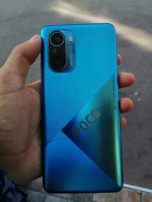 هاتف بوكو حالة جيدة قليل كمية