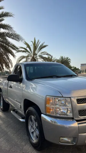 Used Chevrolet Silverado in Al Batinah