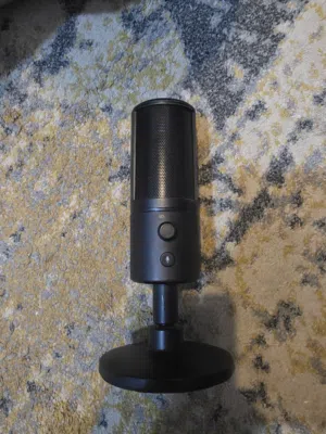 Razer siren emote