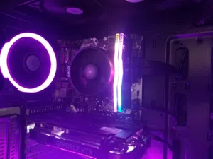 رامات 16 جيجا من شركة T-Force نوع DDR4 RGB بـ 80$