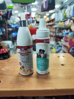 شامبو فوم للقطط: العنوان: قطتك تكره الاستحمام؟ الحل هنا!