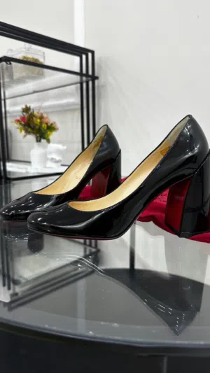CHRISTIAN LOUBOUTINجوتي كعب ماركة