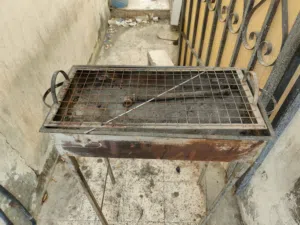 BBQ   box table