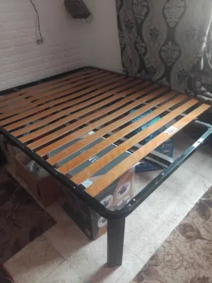 تخت حديد للبيع