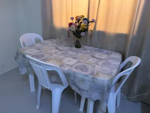 أثاث غرفة نوم أطفال و متفرقات للبيع