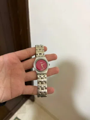 ساعة سواتش ستاتية فخمة