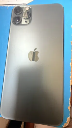 ايفون 11برو ماكس 512 GB