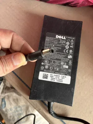 شحن لابتوب Dell اصلي