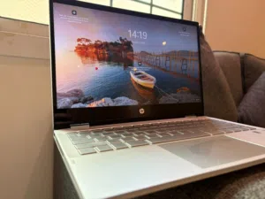 Hp laptop comes with free mouse مع ماوس مجاني لاب توب اتش بي