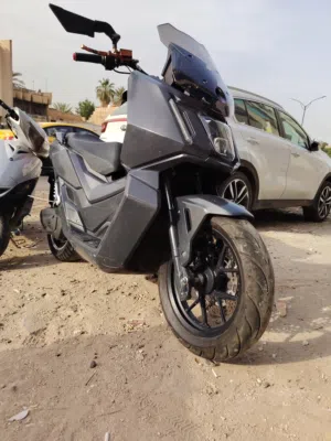دراجه شحن تيتانيوم ديفا ملف 4000W بيك بور 10.800W سرعه 120km بطاريه ليثيوم هاي فولتج 72-85 فولت