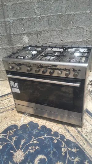Germany gas oven condition good used like new 30BD