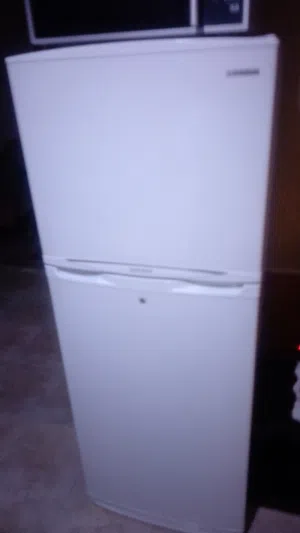 ثلاجة سامسونج ممتازه استعمال شهرين فقط