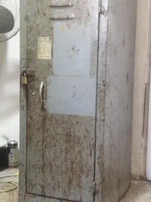 خزانه حديد ظرف موجوده وظرف لا للبيع