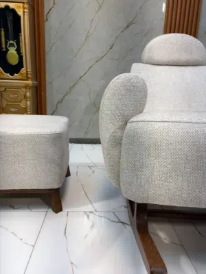 كرسي هزاز مع طابوريه