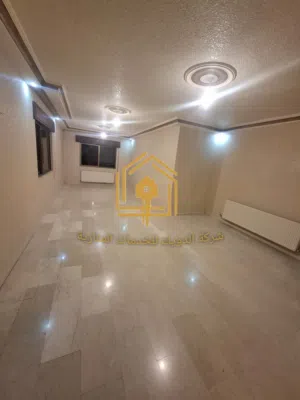 شقة / مميزة / للإيجار / 3نوم / 200م / ارضية / ترس / مدخل مستقل / الجاردنز