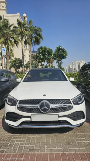 2020 Mercedes-Benz GLC 300 4MATIC  GCC  Full Gargash Service History  Original Paint