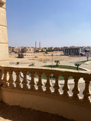 شقة للبيع بمدينة الشروق في ارقي المناطق